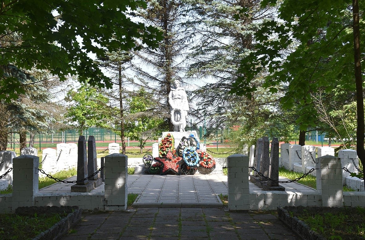 Воинское захоронение